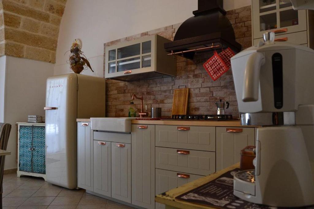 Casa Melania Apartment บรินดิซิ ภายนอก รูปภาพ